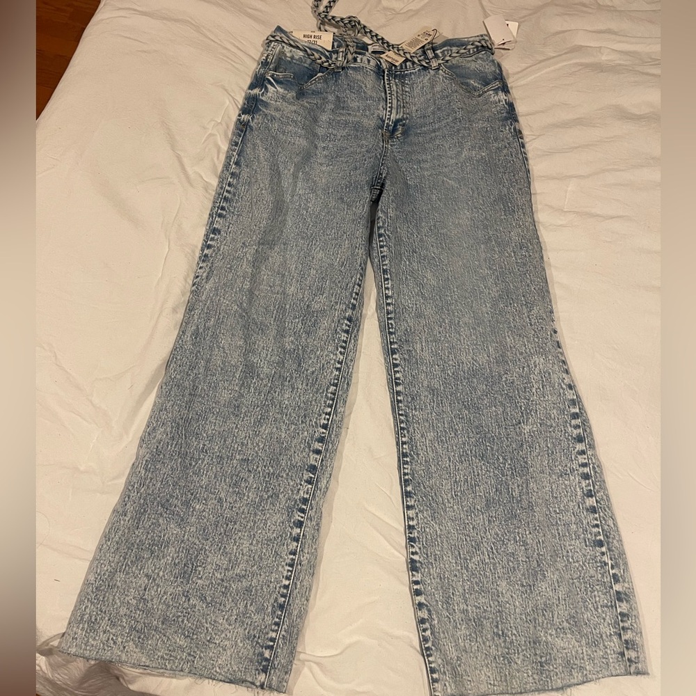 Kensie high rise jeans. 12/31. New with tags